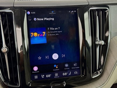 2023 Volvo XC60 Plus Bright Theme