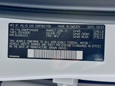 2023 Volvo XC60 Plus Bright Theme