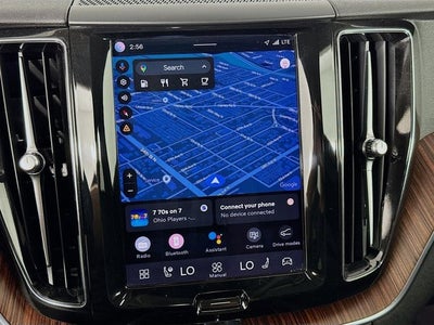 2023 Volvo XC60 Plus Dark Theme