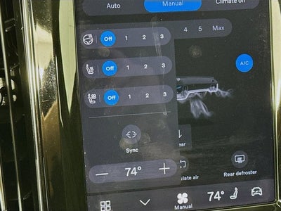 2023 Volvo XC60 Ultimate Dark Theme