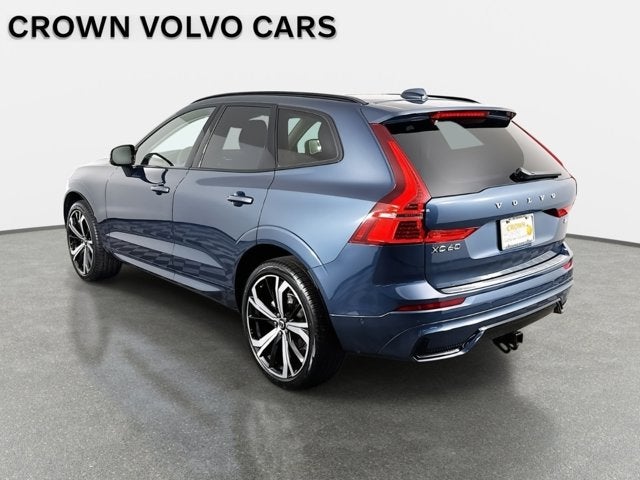 2023 Volvo XC60 Ultimate Dark Theme