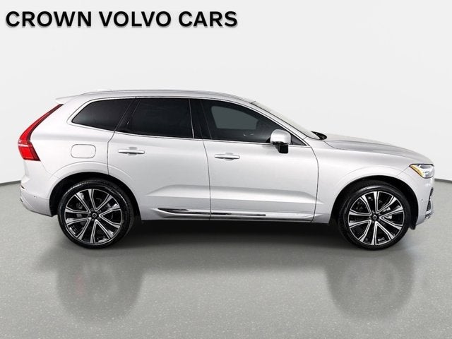 2023 Volvo XC60 Ultimate Bright Theme