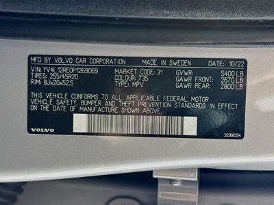 2023 Volvo XC60 Plus Bright Theme
