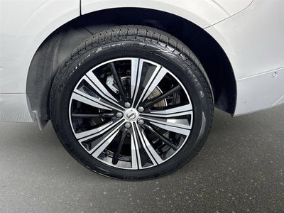 2023 Volvo XC60 Plus Bright Theme