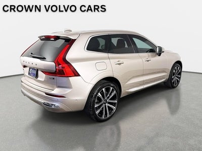 2023 Volvo XC60 Ultimate Bright Theme