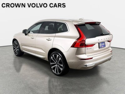 2023 Volvo XC60 Ultimate Bright Theme