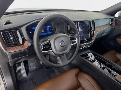 2023 Volvo XC60 Ultimate Bright Theme