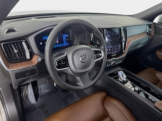 2023 Volvo XC60 Ultimate Bright Theme