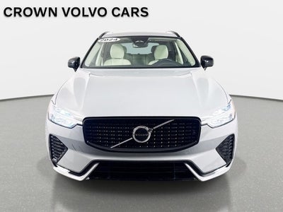 2024 Volvo XC60 Core Dark Theme