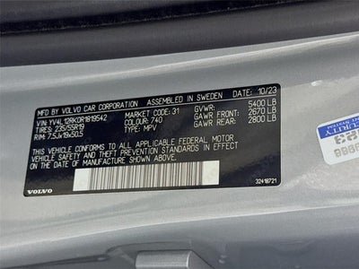 2024 Volvo XC60 Core Dark Theme