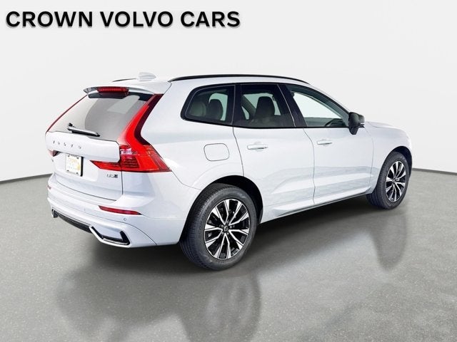 2024 Volvo XC60 Core Dark Theme