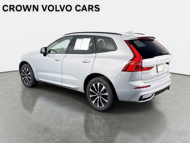 2024 Volvo XC60 Core Dark Theme