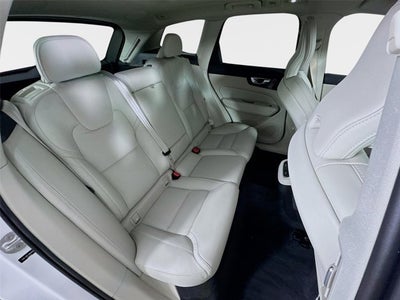 2022 Volvo XC60 Inscription