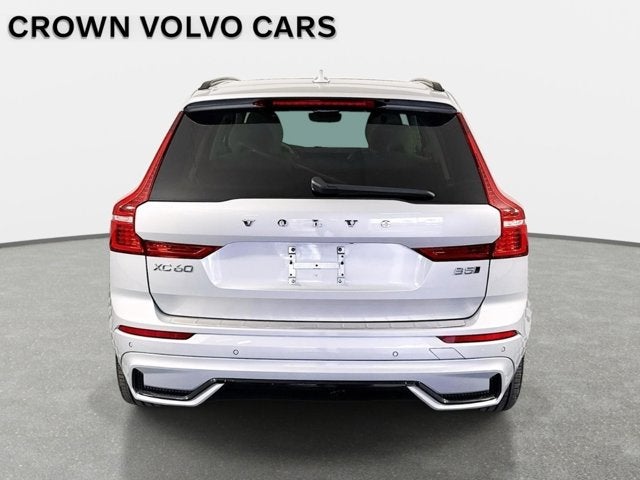 2023 Volvo XC60 Plus Dark Theme