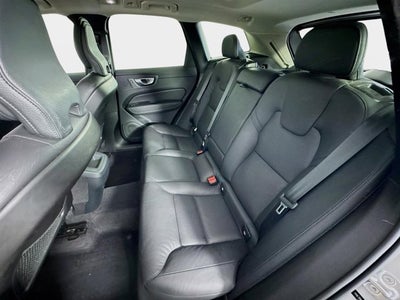 2024 Volvo XC60 Plus Dark Theme