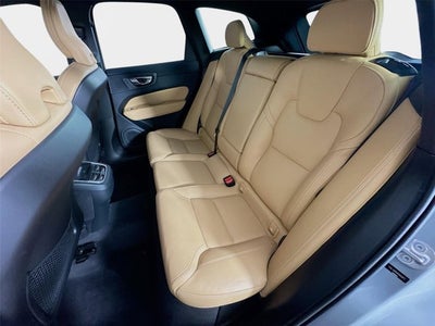 2024 Volvo XC60 Ultimate Dark Theme