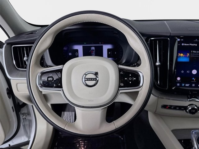 2024 Volvo XC60 Ultimate Dark Theme
