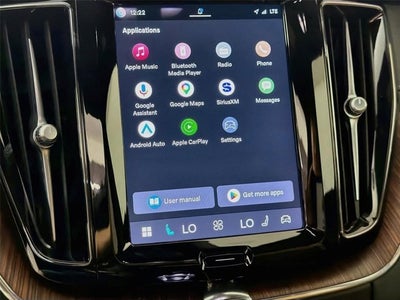 2024 Volvo XC60 Ultimate Dark Theme