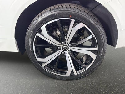 2024 Volvo XC60 Ultimate Dark Theme
