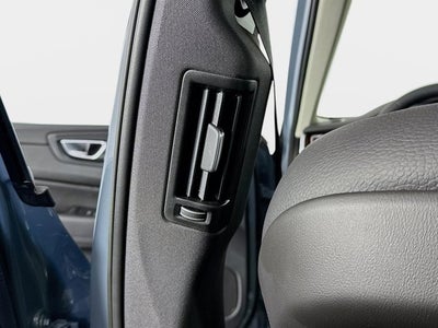 2023 Volvo XC60 Plus Bright Theme