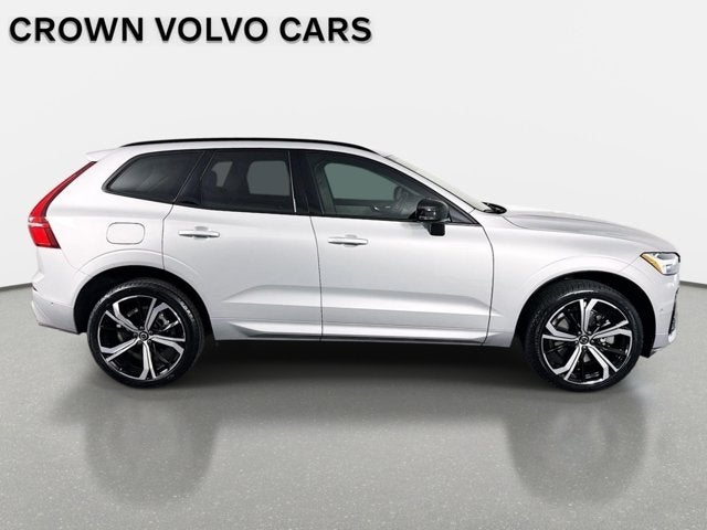 2023 Volvo XC60 Ultimate Dark Theme