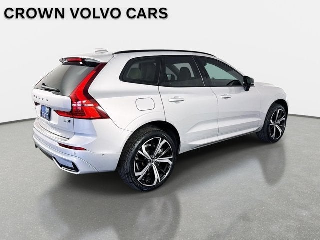 2023 Volvo XC60 Ultimate Dark Theme