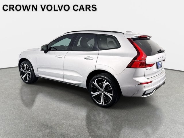 2023 Volvo XC60 Ultimate Dark Theme