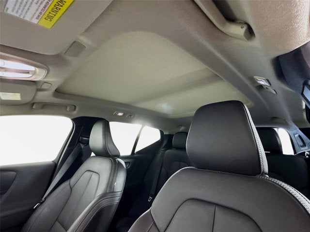 2026 Volvo XC40 Plus