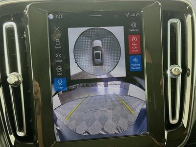 2026 Volvo XC40 Plus