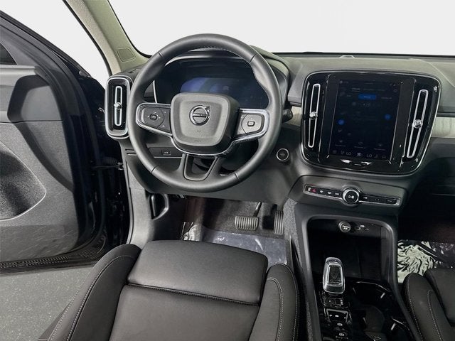 2026 Volvo XC40 Plus