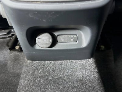2026 Volvo XC40 Plus