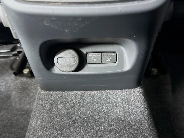 2026 Volvo XC40 Plus