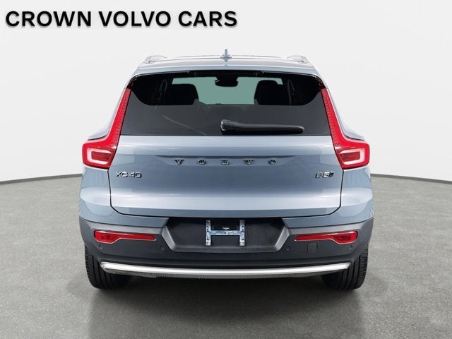 2023 Volvo XC40 Plus Bright Theme