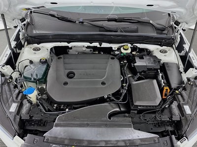 2024 Volvo XC40 Ultimate Bright Theme