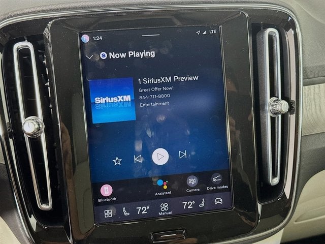 2023 Volvo XC40 Plus Dark Theme