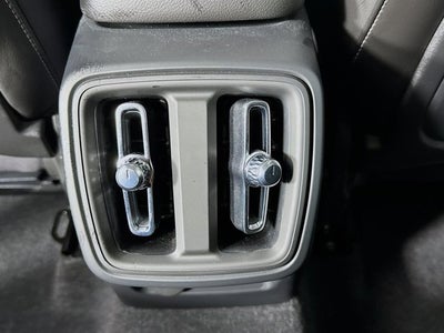 2023 Volvo XC40 Plus Bright Theme