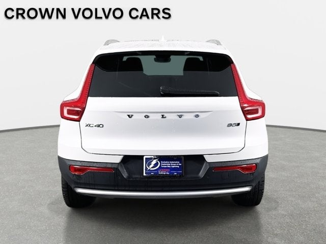 2023 Volvo XC40 Plus Bright Theme