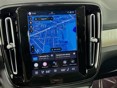 2023 Volvo XC40 Plus Bright Theme