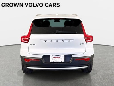 2023 Volvo XC40 Plus Bright Theme