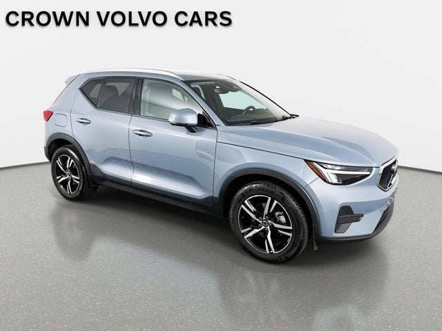 2023 Volvo XC40 Core