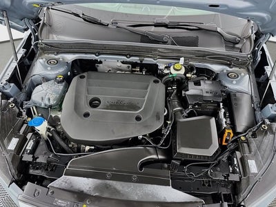 2023 Volvo XC40 Core