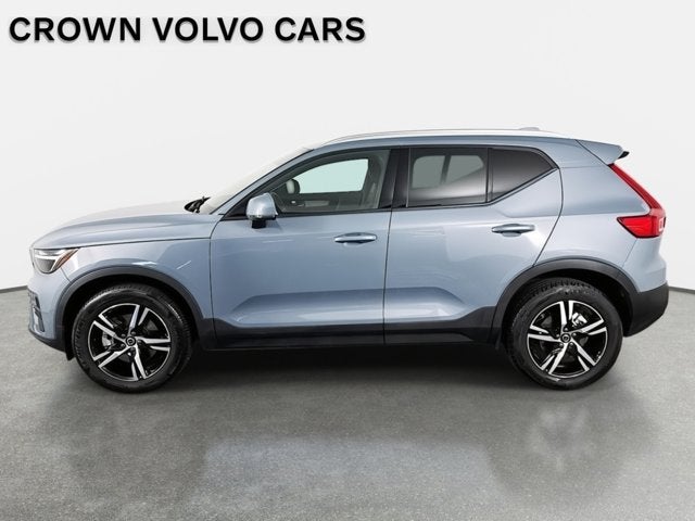 2023 Volvo XC40 Core