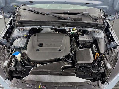 2023 Volvo XC40 Plus Dark Theme