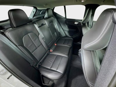 2023 Volvo XC40 Plus Dark Theme