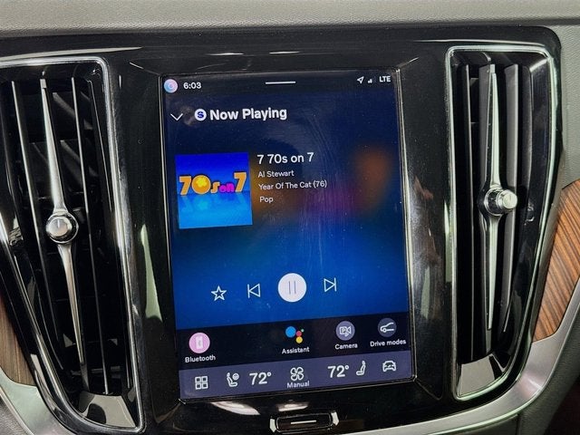 2025 Volvo V60 Cross Country Plus