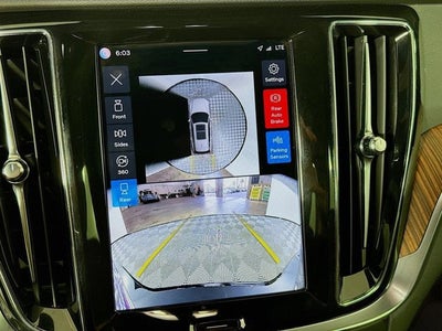 2025 Volvo V60 Cross Country Plus