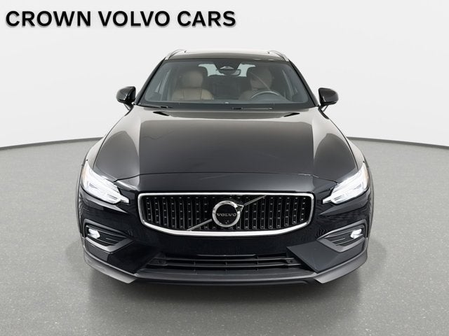 2025 Volvo V60 Cross Country Plus