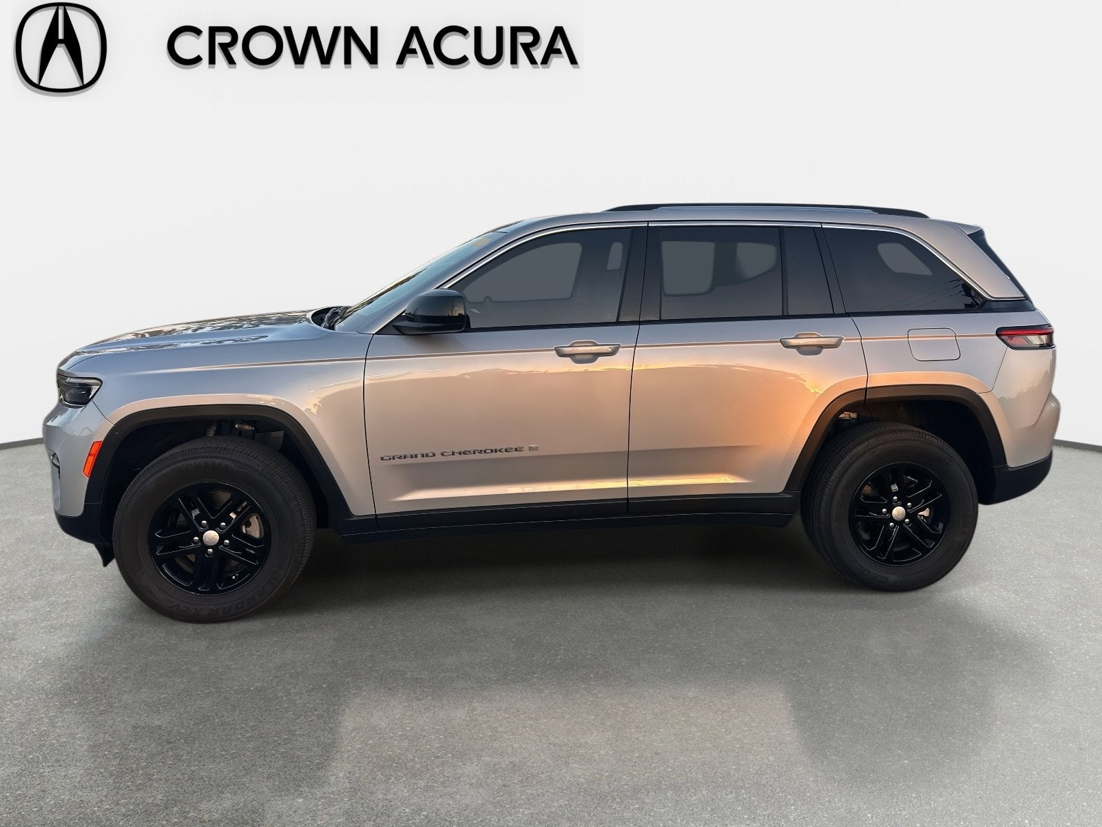 2023 Jeep Grand Cherokee Laredo