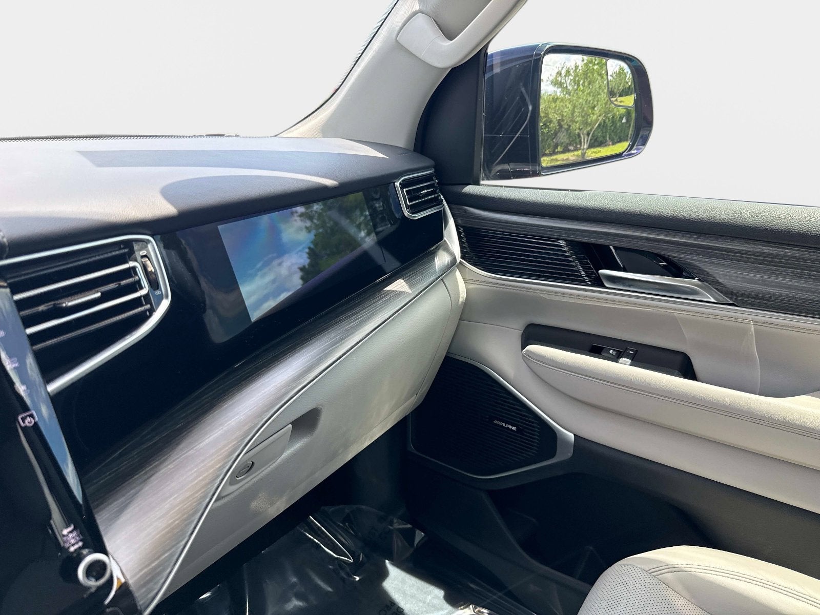2023 Jeep Wagoneer Series II
