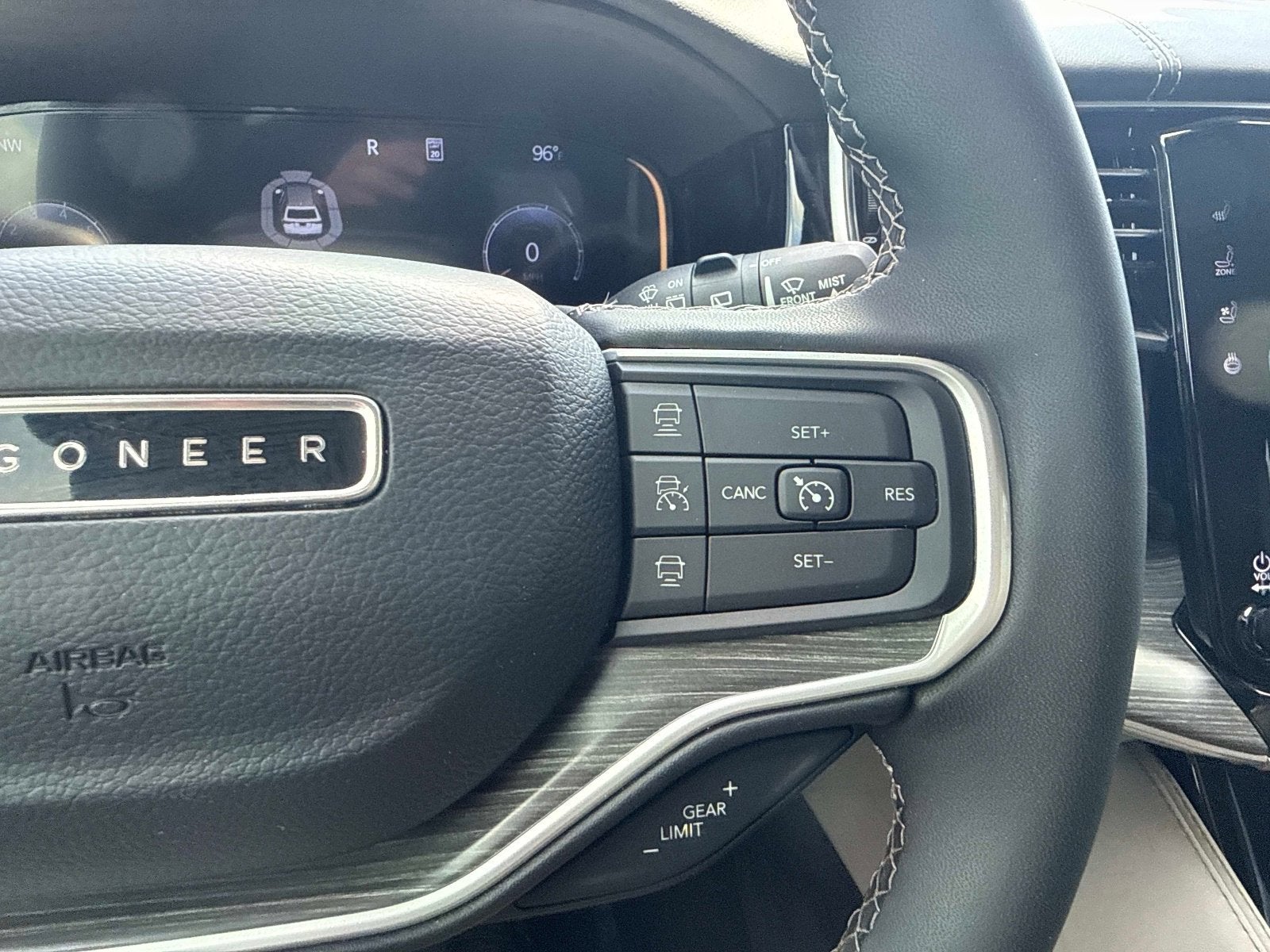 2023 Jeep Wagoneer Series II